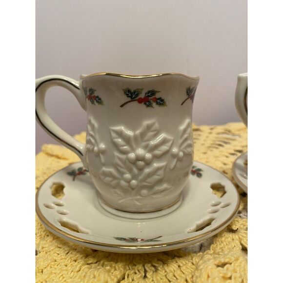 PartyLite P7257 2 Sets Holly Leaf Cup and Saucer Holiday Decor Or Votive Holders - Picture 8 of 8